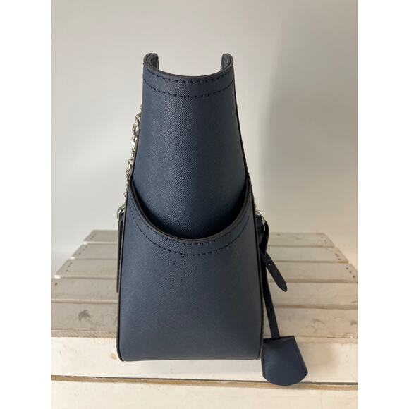 MICHAEL KORS, LARGE NAVY SAFFIANO LEAHTER SHOULDER BAG WITH CHARM - Picture 3 of 16